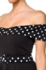 schulterfreies Swing-Kleid mit Gürtel